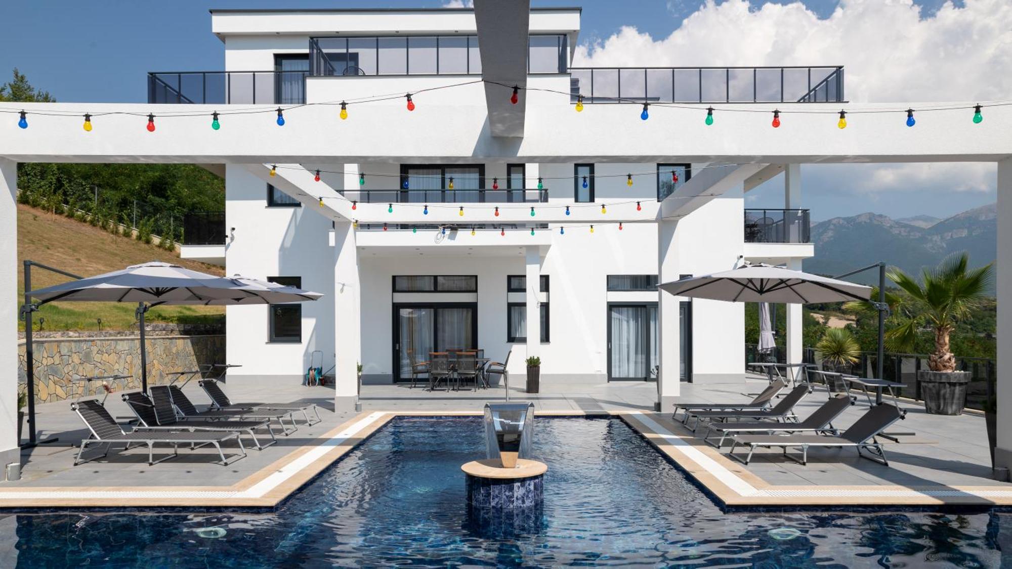 White House Radac Peja Bed and Breakfast Buitenkant foto